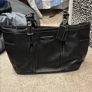 Coach Black Leather Shoulder Bag with Pleated Design